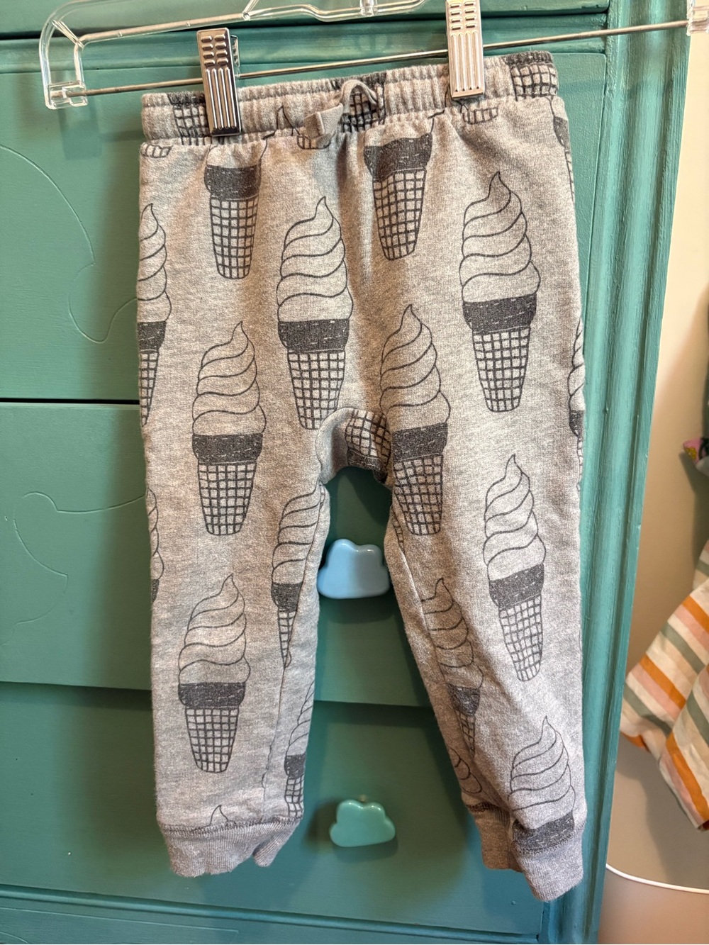 Tea Collection Gray Ice Cream Print Jogger Pants